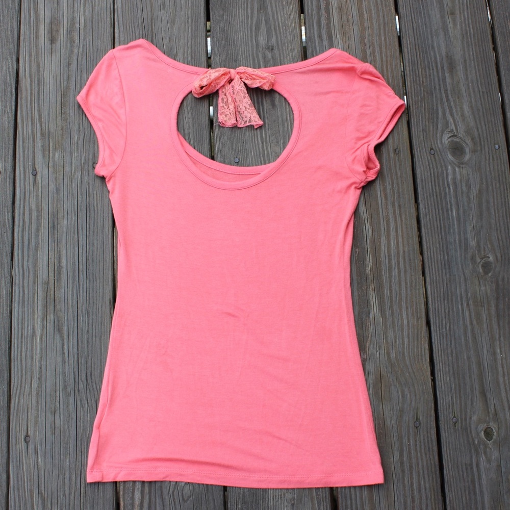 GUESS pink tee - Picture 3 of 4